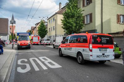 Esslingen-Mettingen: Zwei Kinder gegen Bus gelaufen und teils schwer verletzt